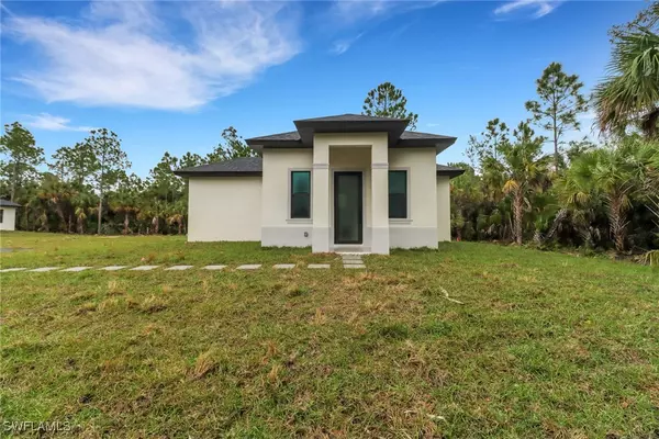 4681 18th AVE, Naples, FL 34117