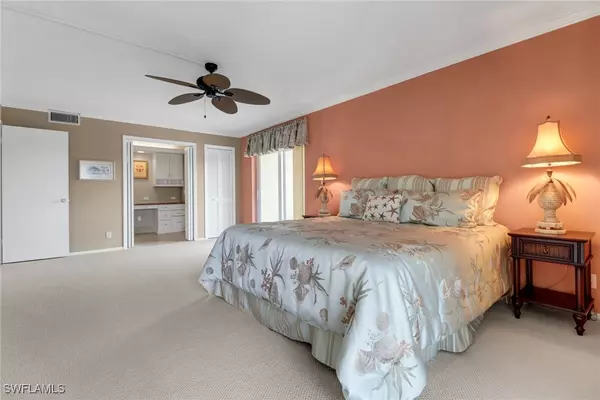 Naples, FL 34103,3399 Gulf Shore BLVD N #303