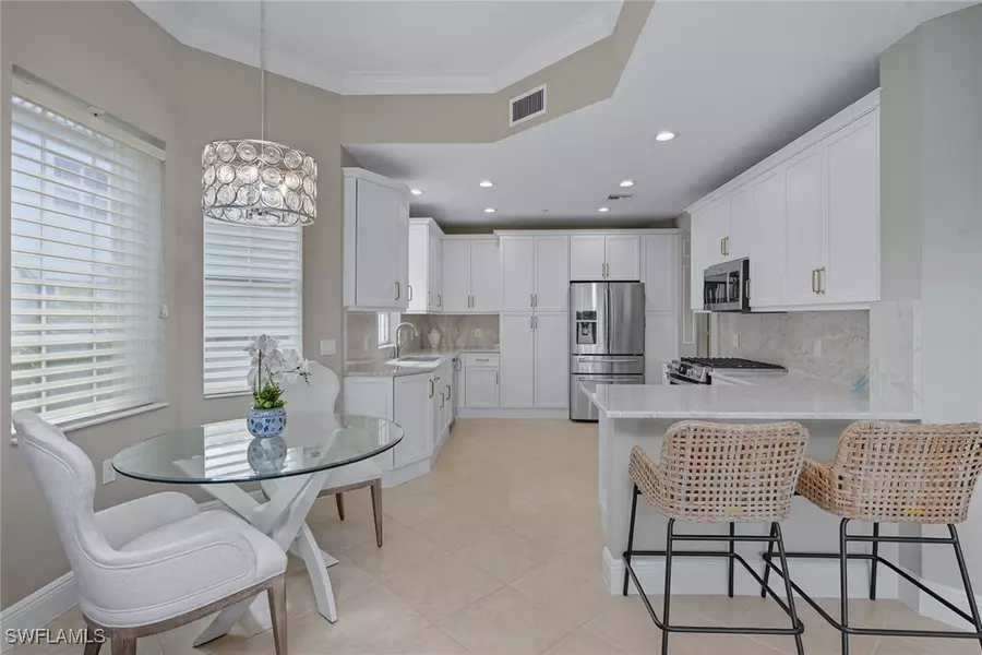 3705 Montreux LN #104, Naples, FL 34114