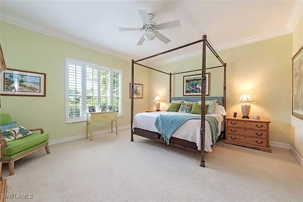 Naples, FL 34105,5005 Maxwell CIR #7-101