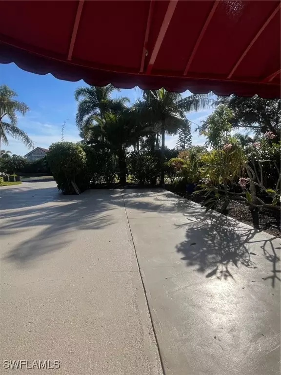 Naples, FL 34114,4730 Southern Breeze DR