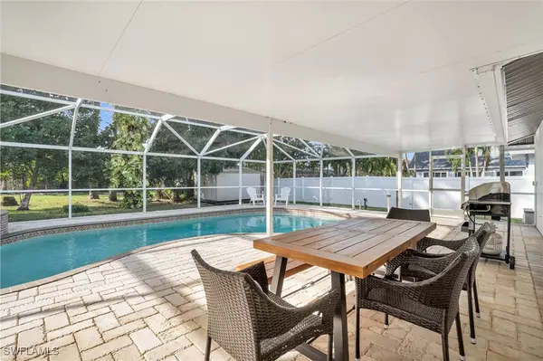 Naples, FL 34110,226 Willowick DR