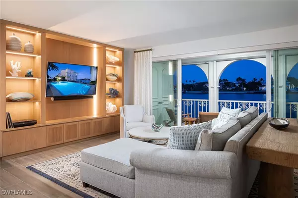 Naples, FL 34103,4000 Gulf Shore BLVD N #1500