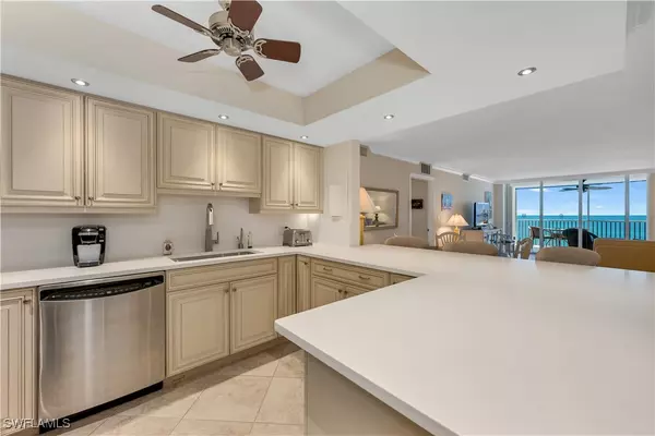 Naples, FL 34102,1919 Gulf Shore BLVD N #601