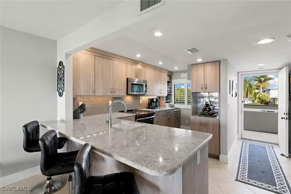 Marco Island, FL 34145,730 W Elkcam CIR #210