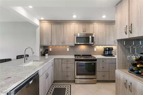 Marco Island, FL 34145,730 W Elkcam CIR #210