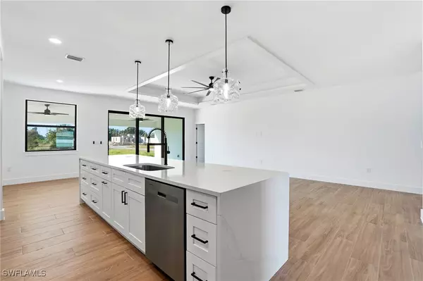 Lehigh Acres, FL 33976,2619 27th ST SW