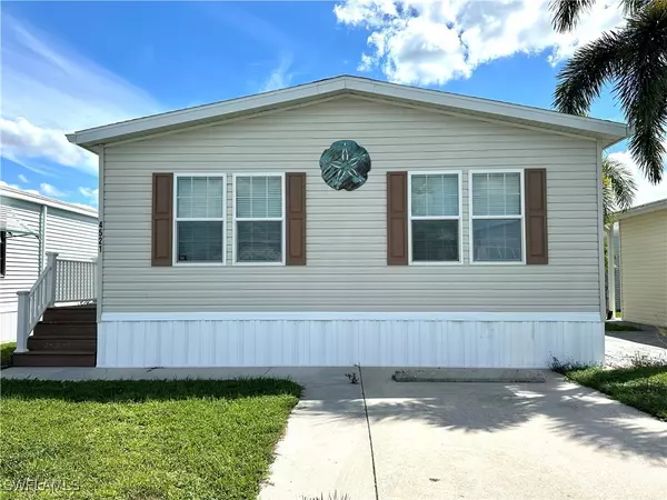 4521 Robert E Lee BLVD E, Estero, FL 33928