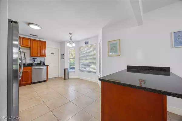 Naples, FL 34117,441 3rd ST SW