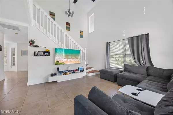 Naples, FL 34117,441 3rd ST SW