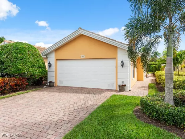 7520 Firenze LN, Naples, FL 34114