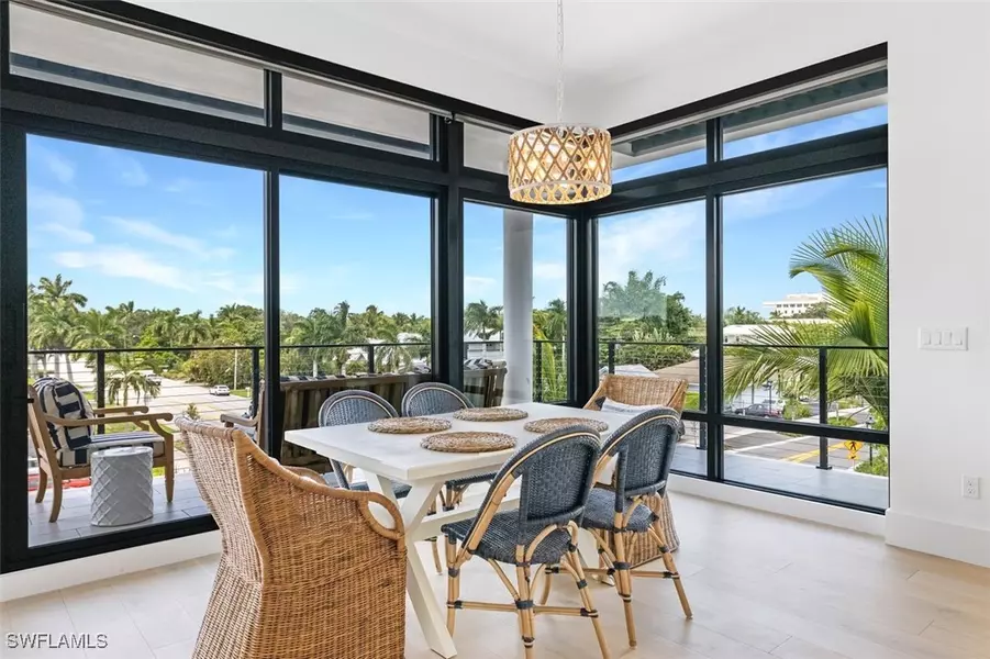 850 Central AVE #305, Naples, FL 34102