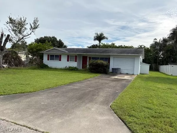 1242 Forsyth DR, North Fort Myers, FL 33903