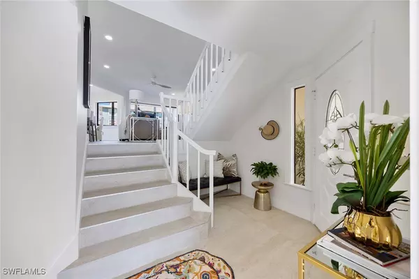 Naples, FL 34102,1311 Chesapeake AVE #4A