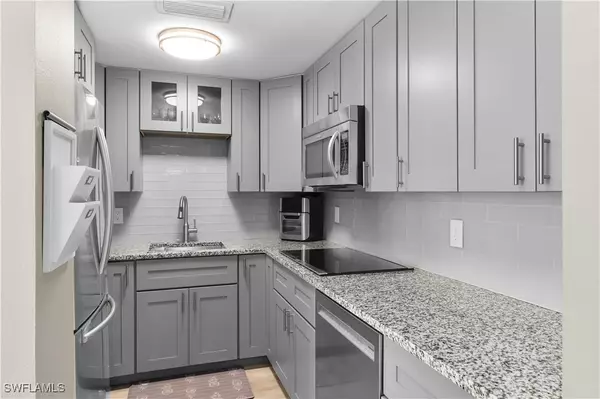 Marco Island, FL 34145,140 Seaview CT #1504N