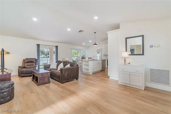 Bonita Springs, FL 34134,4618 Sierra LN