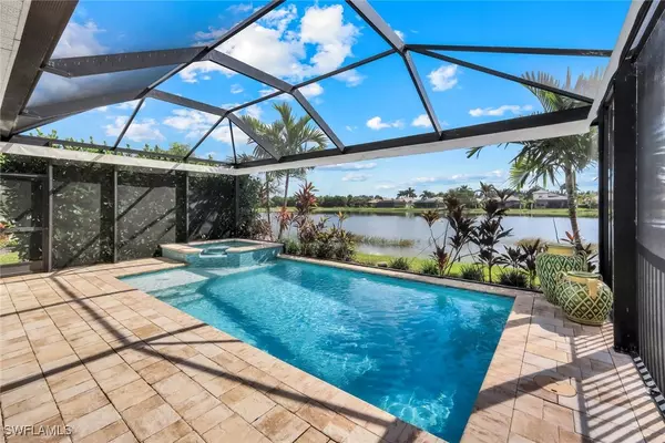 14795 Edgewater CIR, Naples, FL 34114