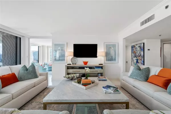 Naples, FL 34103,4251 Gulf Shore BLVD N #10B