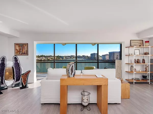 Naples, FL 34103,222 Harbour DR #503