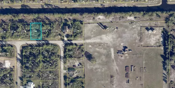 1041 GLADYS ST, Lehigh Acres, FL 33974
