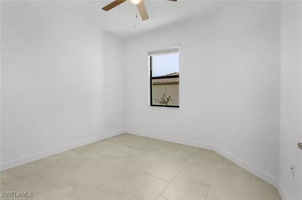 Estero, FL 33928,19621 Hinkley DR