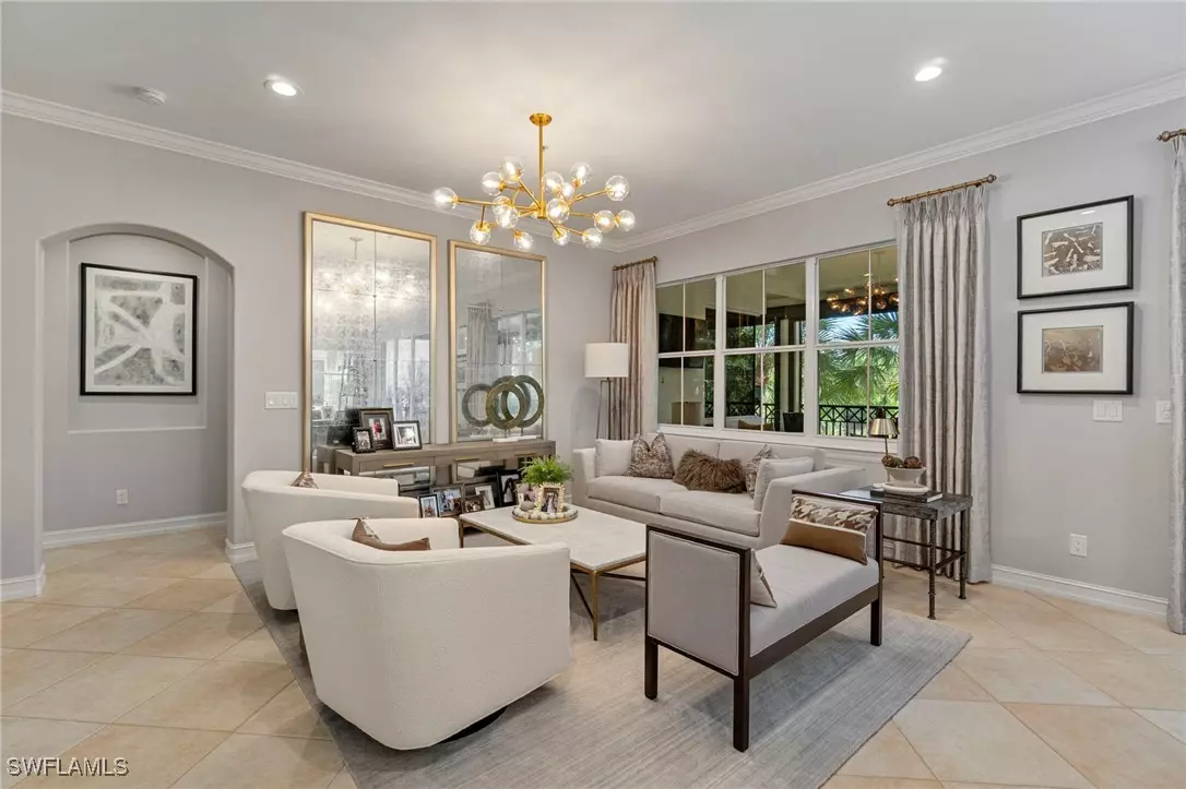 Naples, FL 34109,2864 Tiburon BLVD E #102