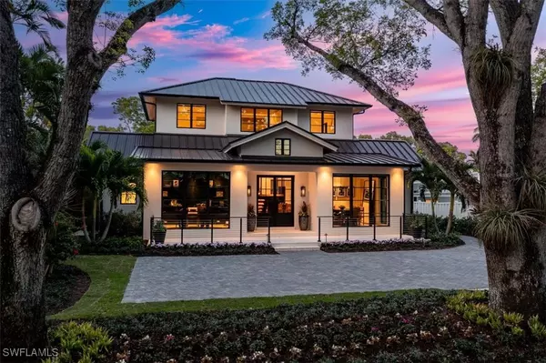 Naples, FL 34102,349 2nd AVE N