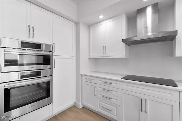 Naples, FL 34114,1060 Borghese LN #803