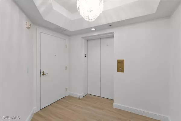 Naples, FL 34114,1060 Borghese LN #803