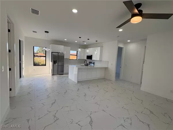 Lehigh Acres, FL 33976,3704 12th St SW