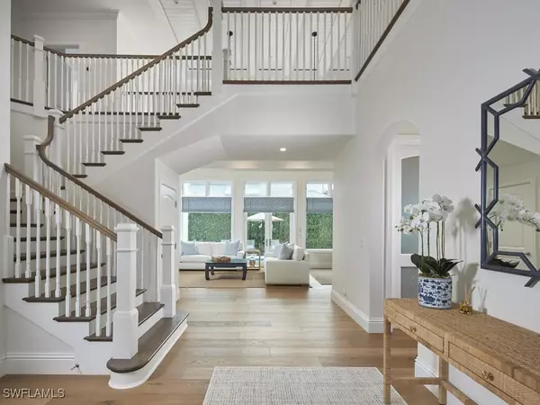 Naples, FL 34102,570 2nd AVE N