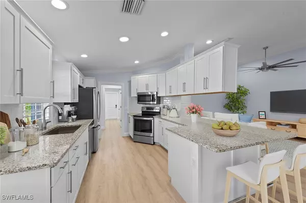 Naples, FL 34119,5785 Drummond WAY