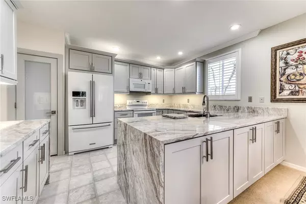 Estero, FL 33967,8471 Southbridge DR #1