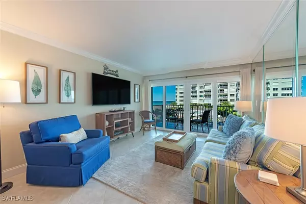 Naples, FL 34103,3443 GULF SHORE BLVD N #214