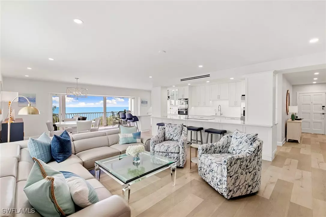 Naples, FL 34103,3401 Gulf Shore BLVD N #506