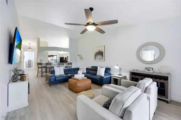 Naples, FL 34108,824 Tanbark DR #204