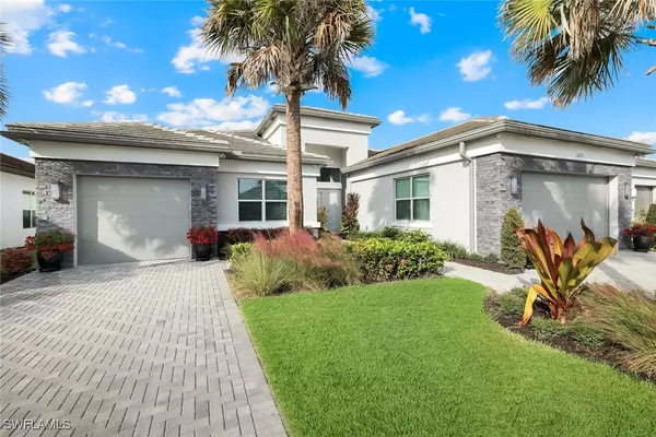 12033 Azalea WAY, Naples, FL 34120