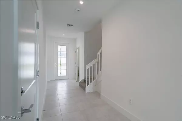 Fort Myers, FL 33913,10917 Preachers Cove LN