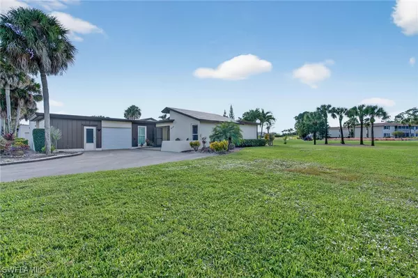 4130 Lakewood BLVD #F27, Naples, FL 34112