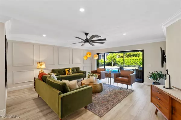 Naples, FL 34103,517 Parkwood LN