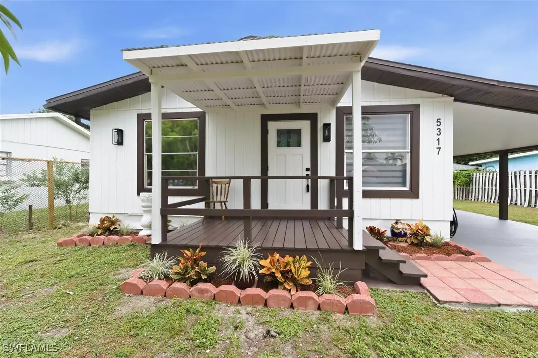 Naples, FL 34113,5317 Dixie DR