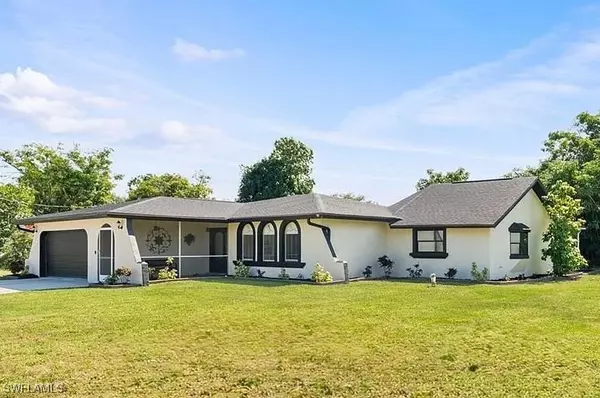 3042 Mango ST, Fort Myers, FL 33916