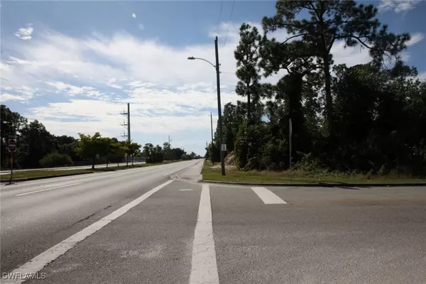 Lehigh Acres, FL 33971,209 Gunnery RD N