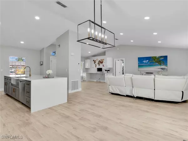 Fort Myers, FL 33967,8384 Matanzas RD