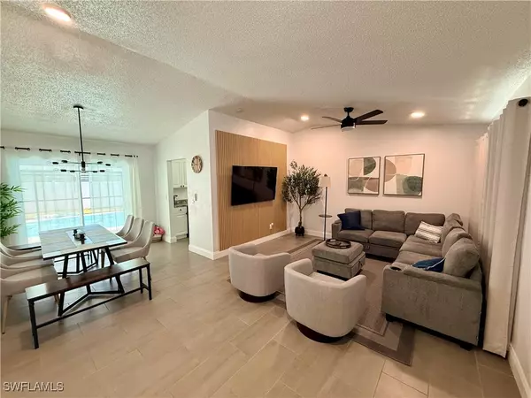 North Fort Myers, FL 33903,1044 Ridgeway DR