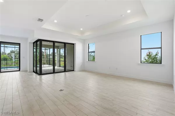 Naples, FL 34120,2071 Freemont WAY