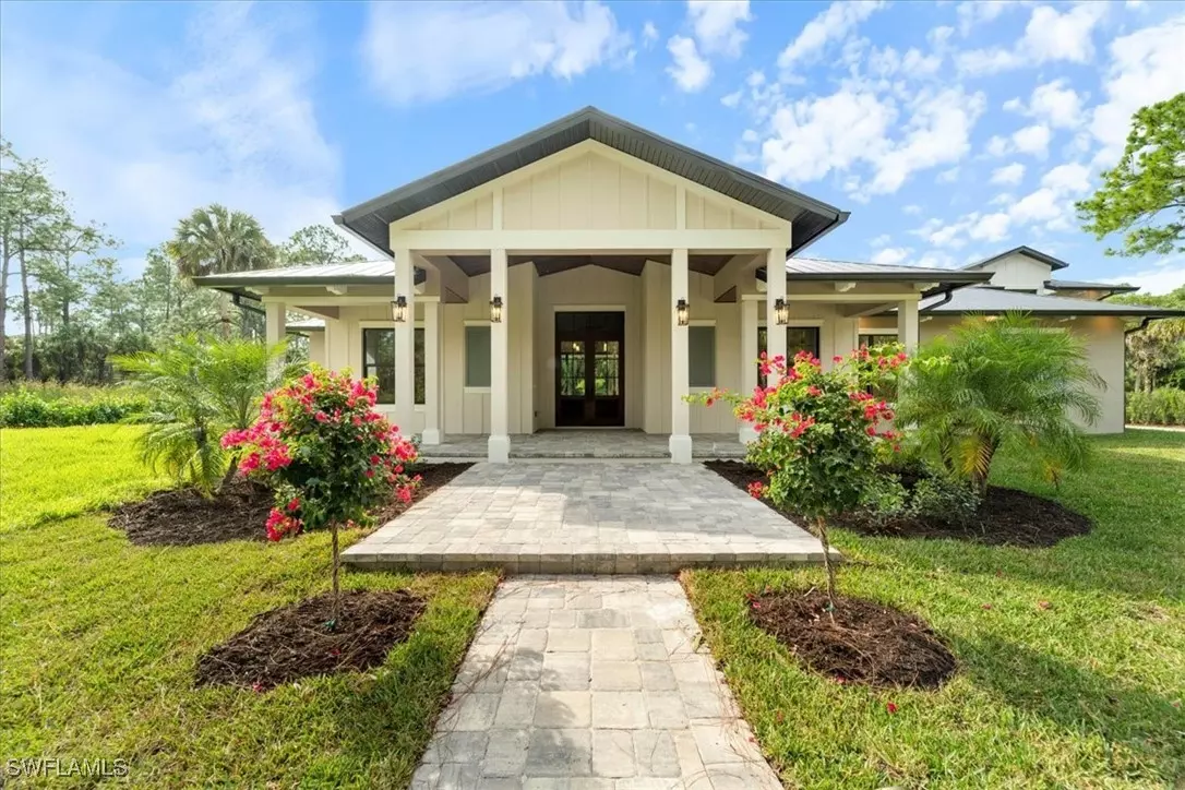 Naples, FL 34120,699 1st ST NW