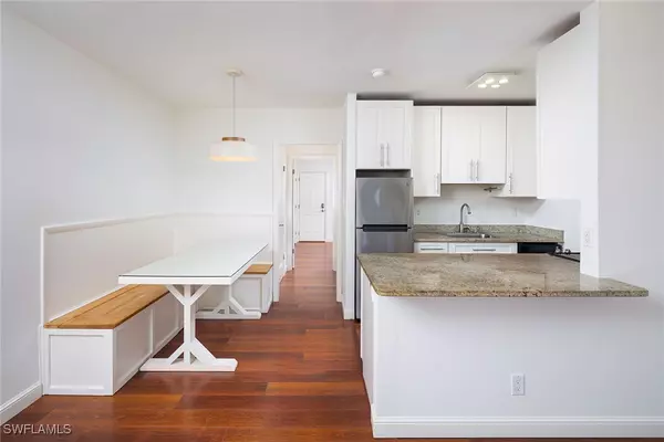 Naples, FL 34102,421 12th AVE S #A14