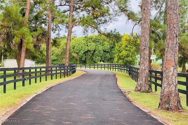 971 San Marcos BLVD, Naples, FL 34104