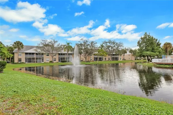 Naples, FL 34110,162 Pebble Shores DR #104